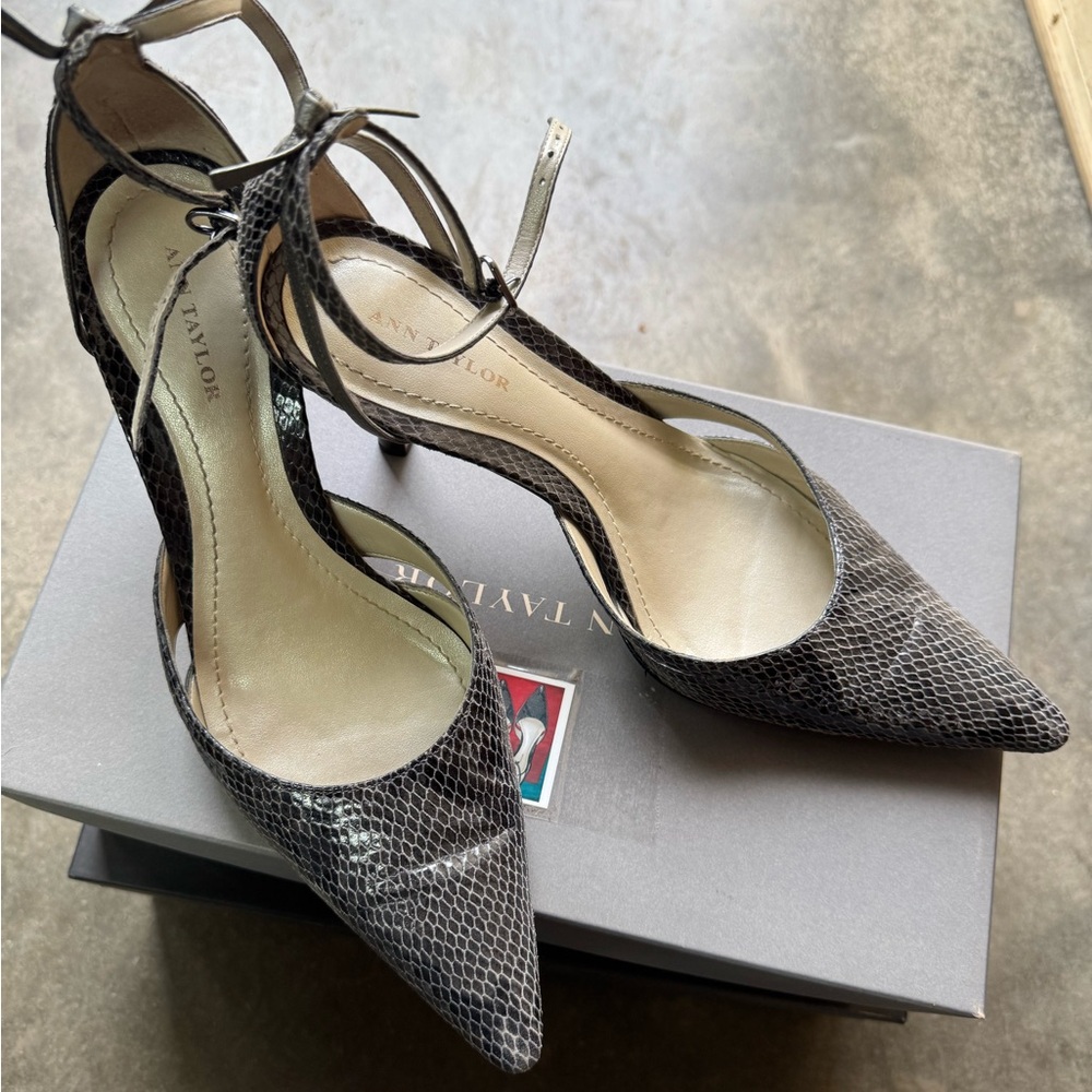 Avignon Lizard Print In Grey - image 1